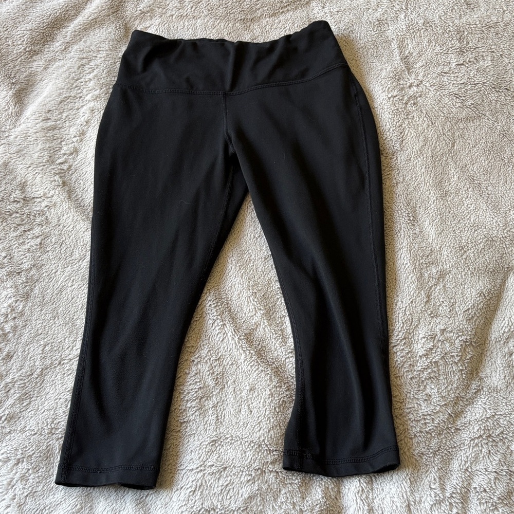 ZELOS Black Capri Leggings